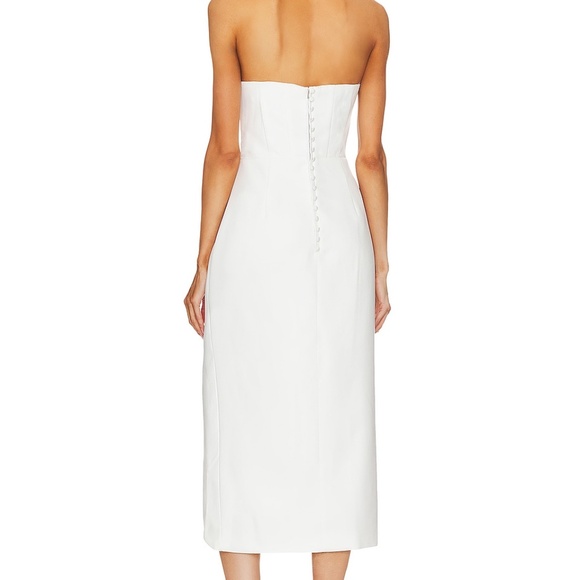 ELLIATT Agatha Dress in Ivory - Picture 3 of 14